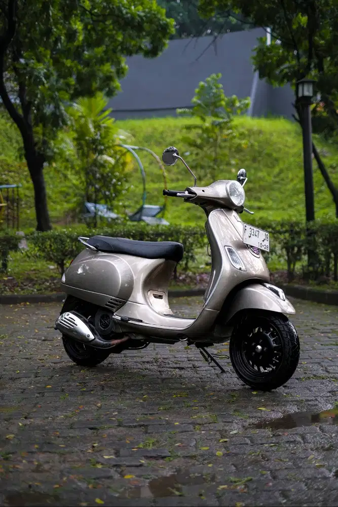 PIAGGIO VESPA LX 150 3VIE 2013 MURAH BERGARANSI