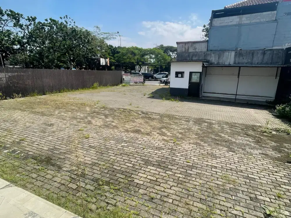 DISEWAKAN Gedung untuk ex kantor Lokasi strategis soeta