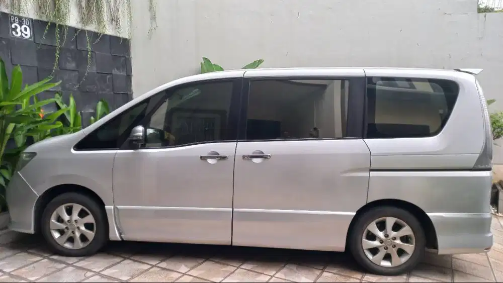 Serena HWS 2014 (pemakaian 2015) pemilik pribadi terawat dari baru