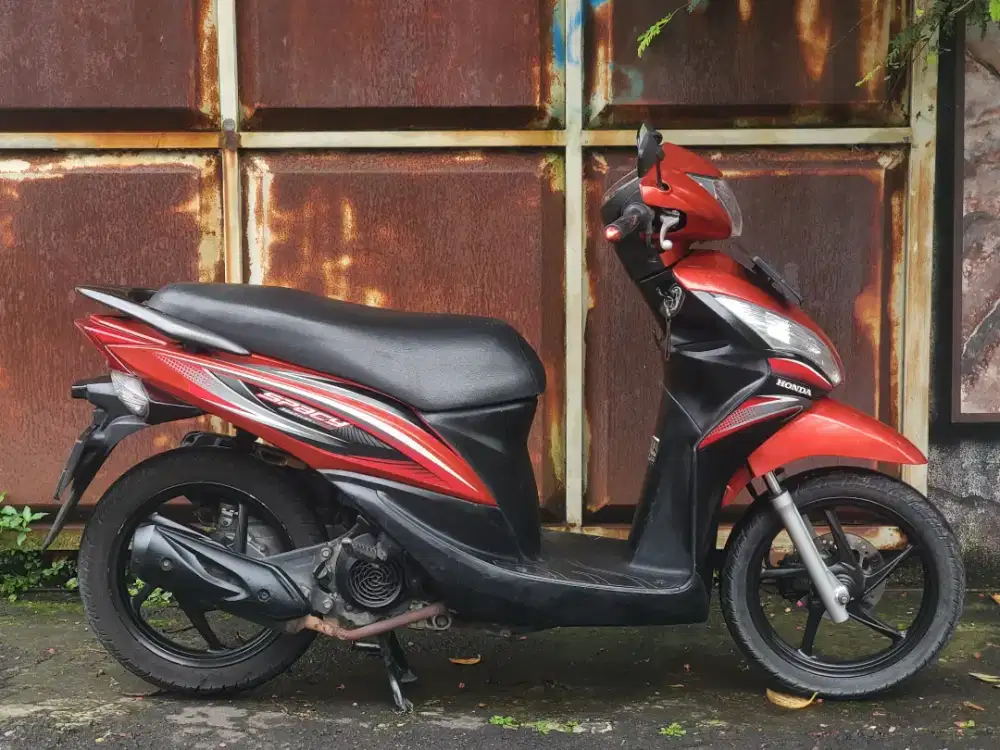 Honda spacy 2011
