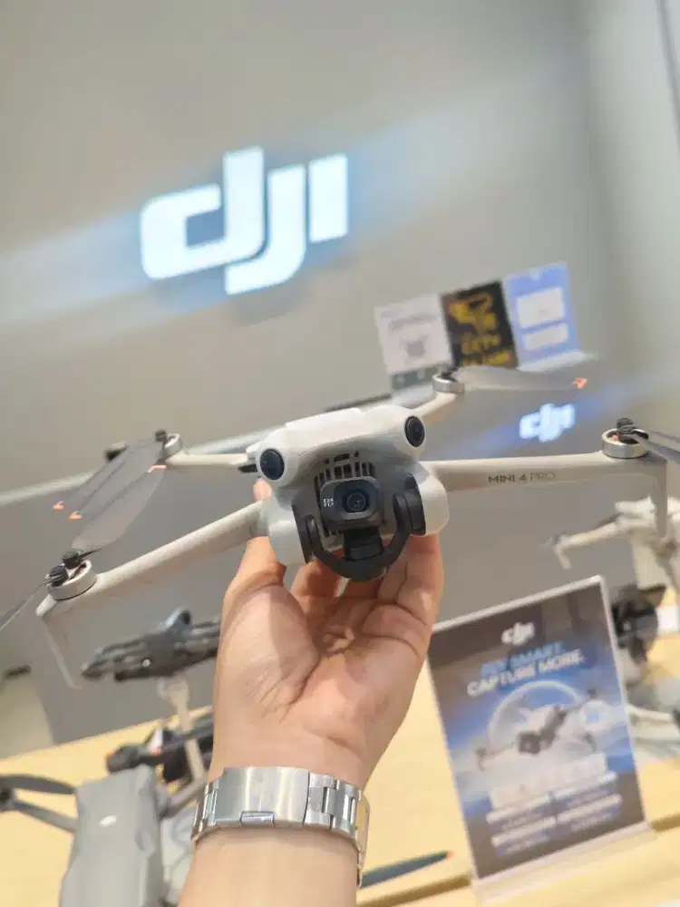 DJI MINI 4 PRO - All in one Omni obstacle sensing mini camera drone