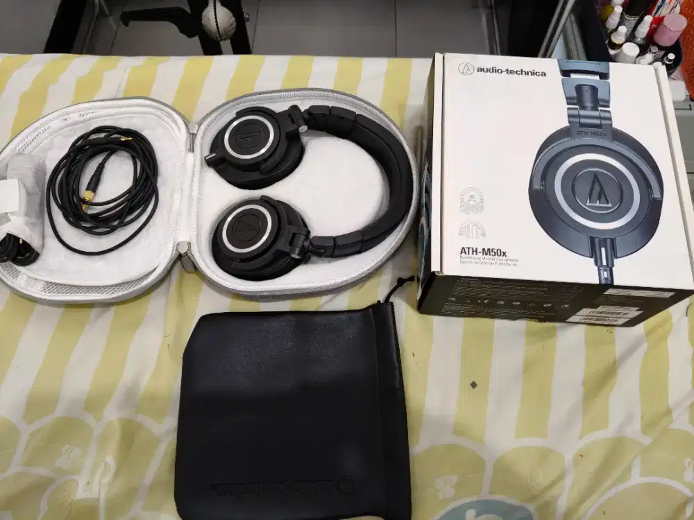 headphone audio technica m50x hitam monitor speaker earphone sound