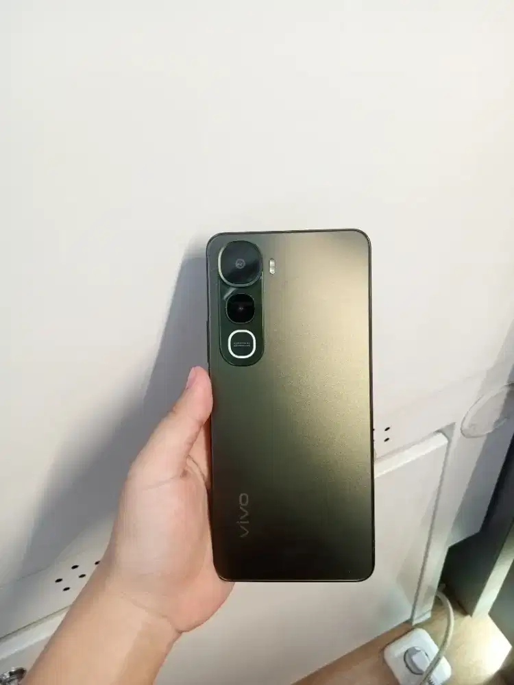 Vivo y400 8/256