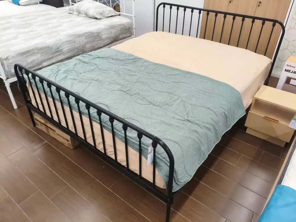 Tempat Tidur Metal Selma Bianca – Kokoh, Tahan Korosi