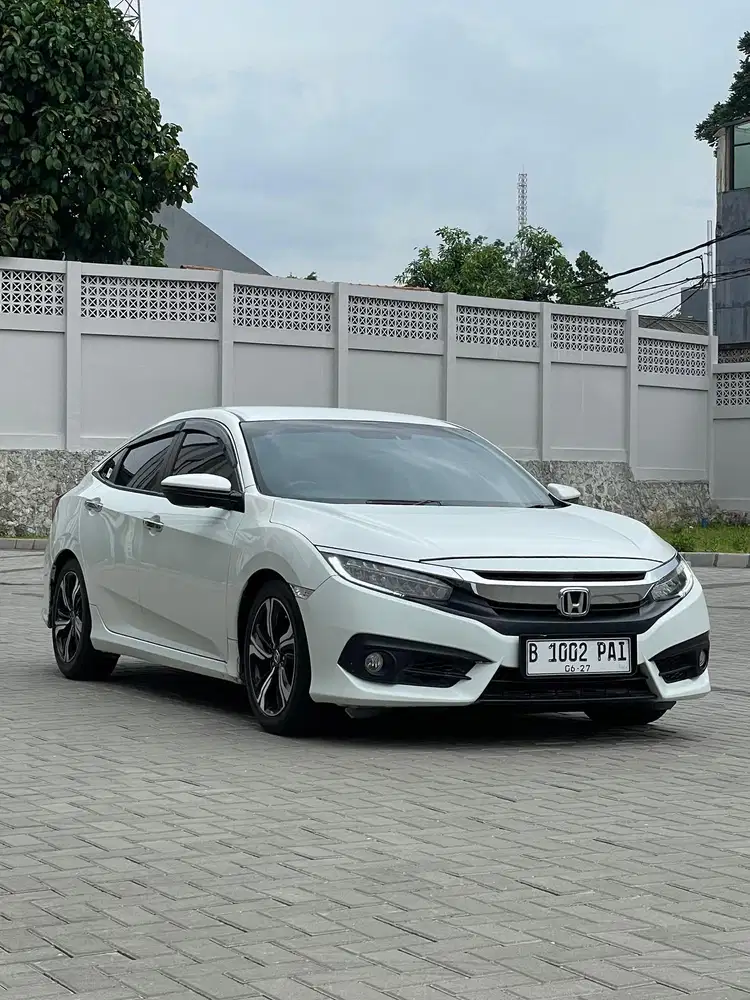 Honda Civic 1.5 AT Turbo ES Sedan 2017 Putih