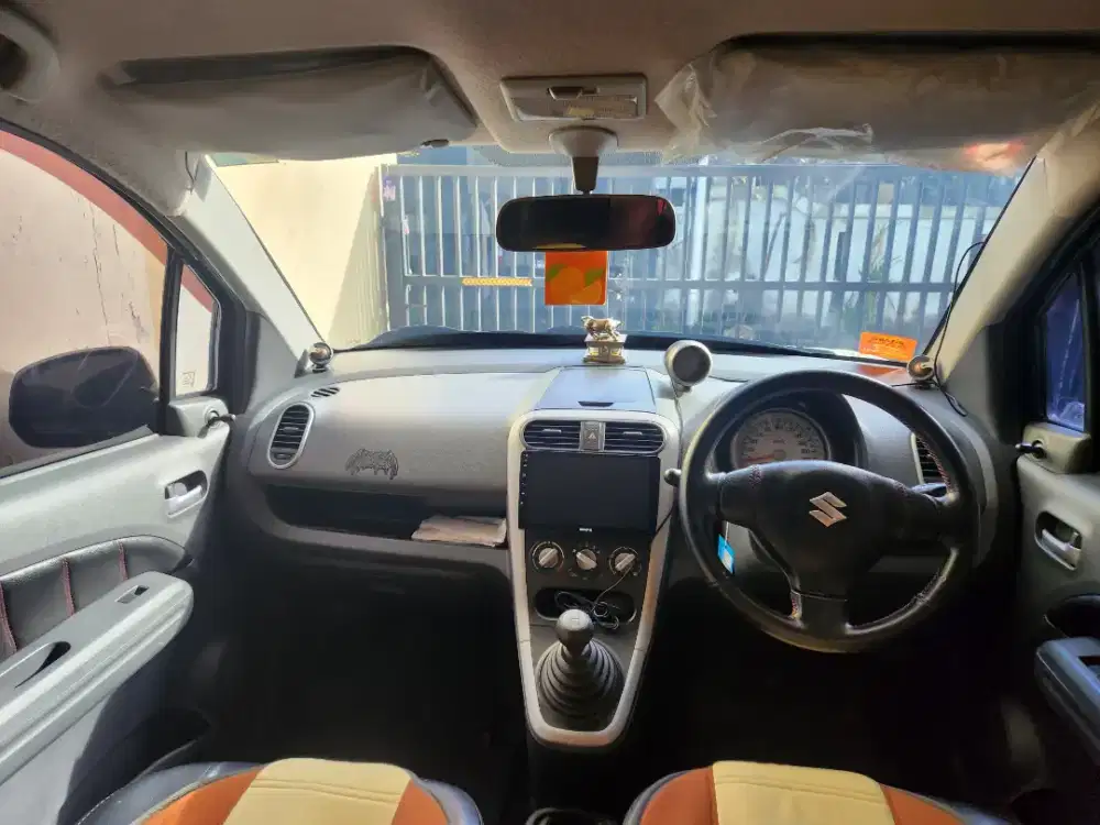 Dijual Suzuki Splash 2011 MT