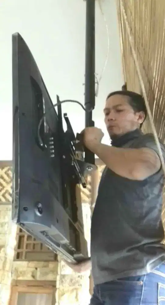 pasang jual bracket ceilling buat gantungan tv led lcd di plafon beton