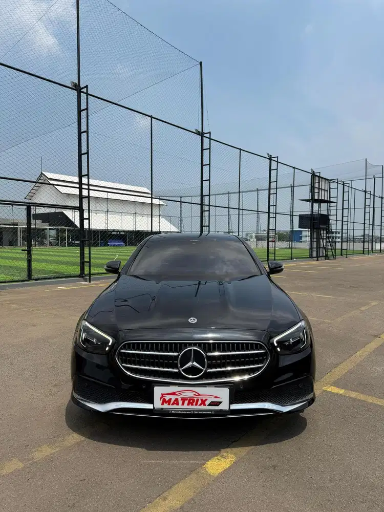 Mercy E200 Black 2023 Nik2022 Siap pakai