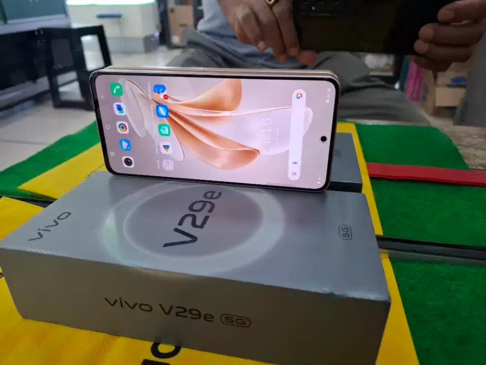 VIVO V29 e 5G Ram 8/256 gb lengkap normal