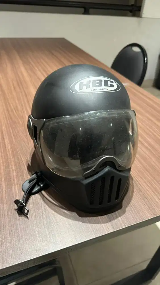 Helm cakil HBC doff hitam