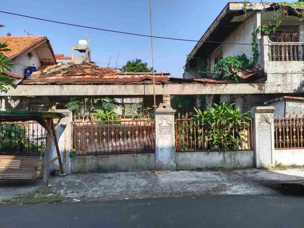 Rumah hitung tanah 238 m2  strategis L14 x P17 di kawasan elit Tebet jaksel