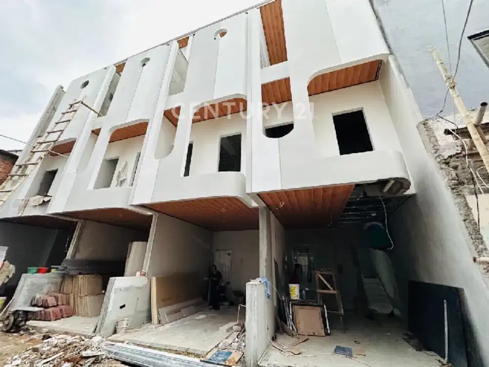 Rumah Premium Lokasi Fantastis Utan Kayu Dekat Pramuka Jakarta