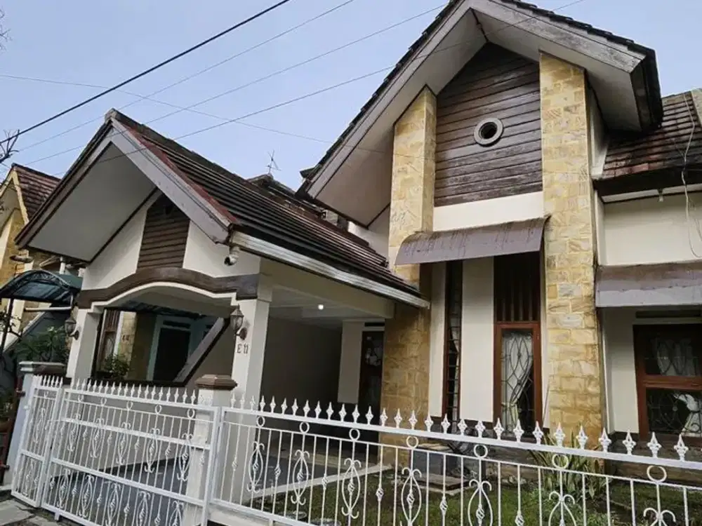 Dijual Cepat Rumah Di Komplek Arcamanik,Rumah Sudah Kosong