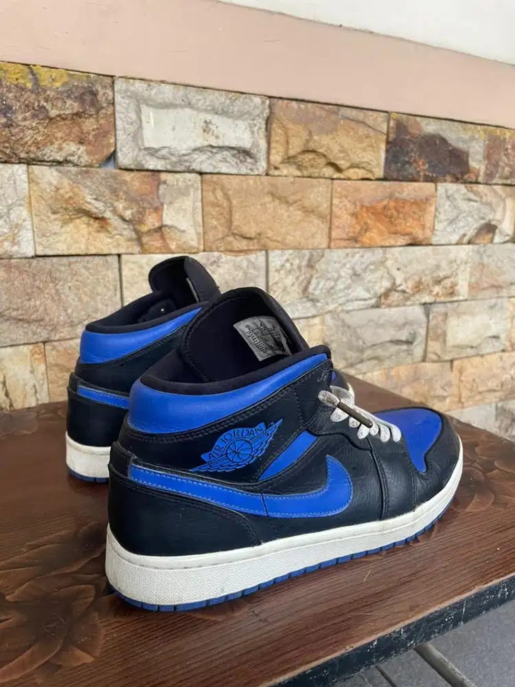 Nike Air Jordan 1 Mid Hyper Royal Blue Black