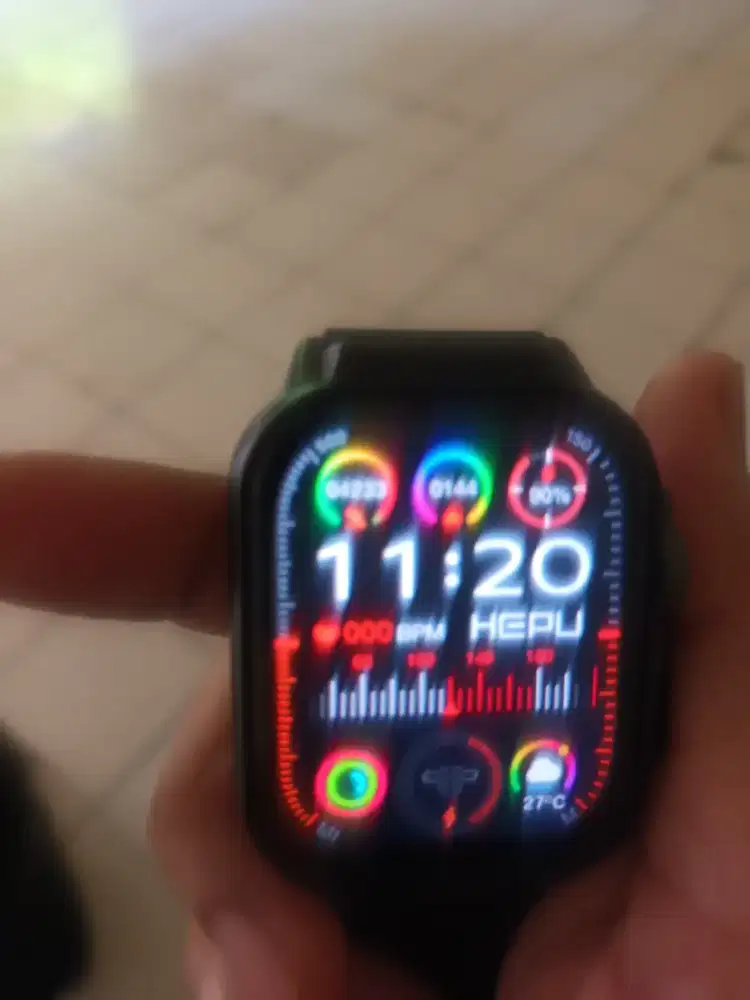 Smartwatch ada earphone