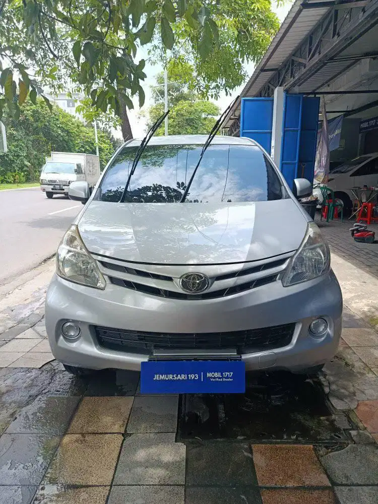 TOYOTA AVANZA E 1.3 AT 2014 SILVER
JL.RAYA JEMURSARI MOBIL 1717