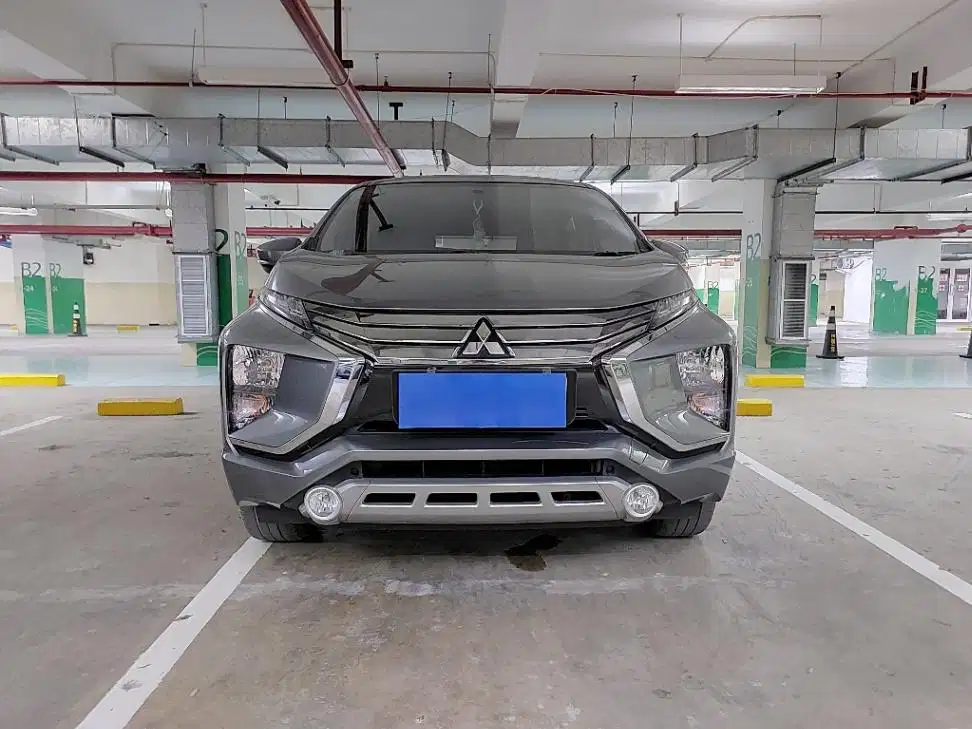 DP MURAH Mitsubishi Xpander 1.5 Sport Bensin-AT 2019 Abu CYVMD