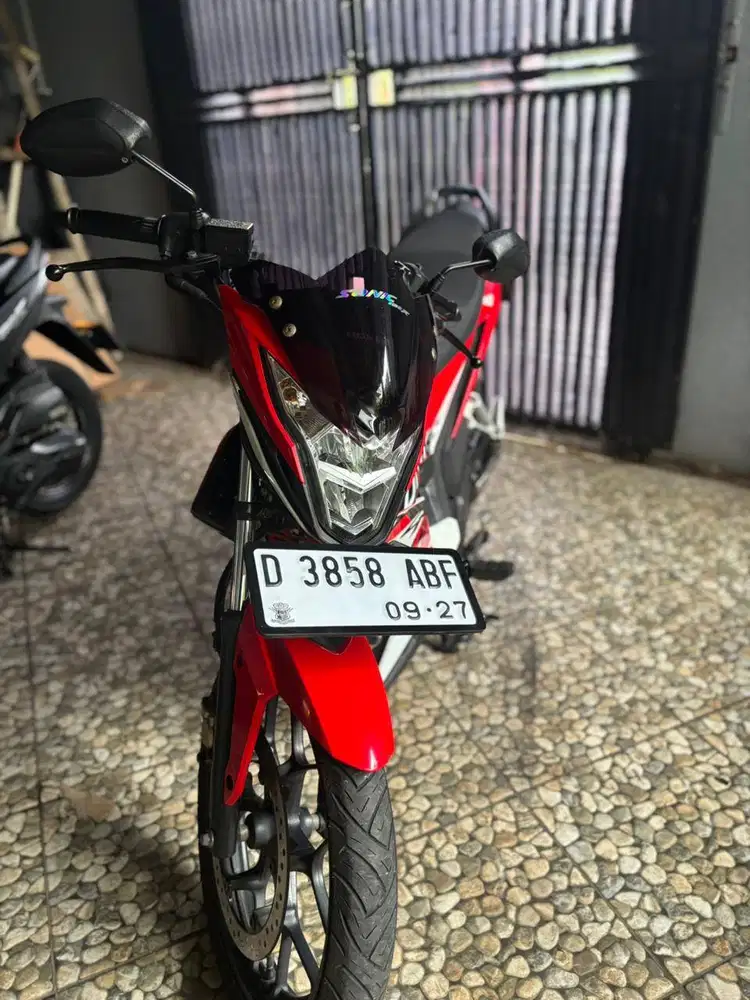 Honda Sonic 150r Tahun 2017 Merah Putih
