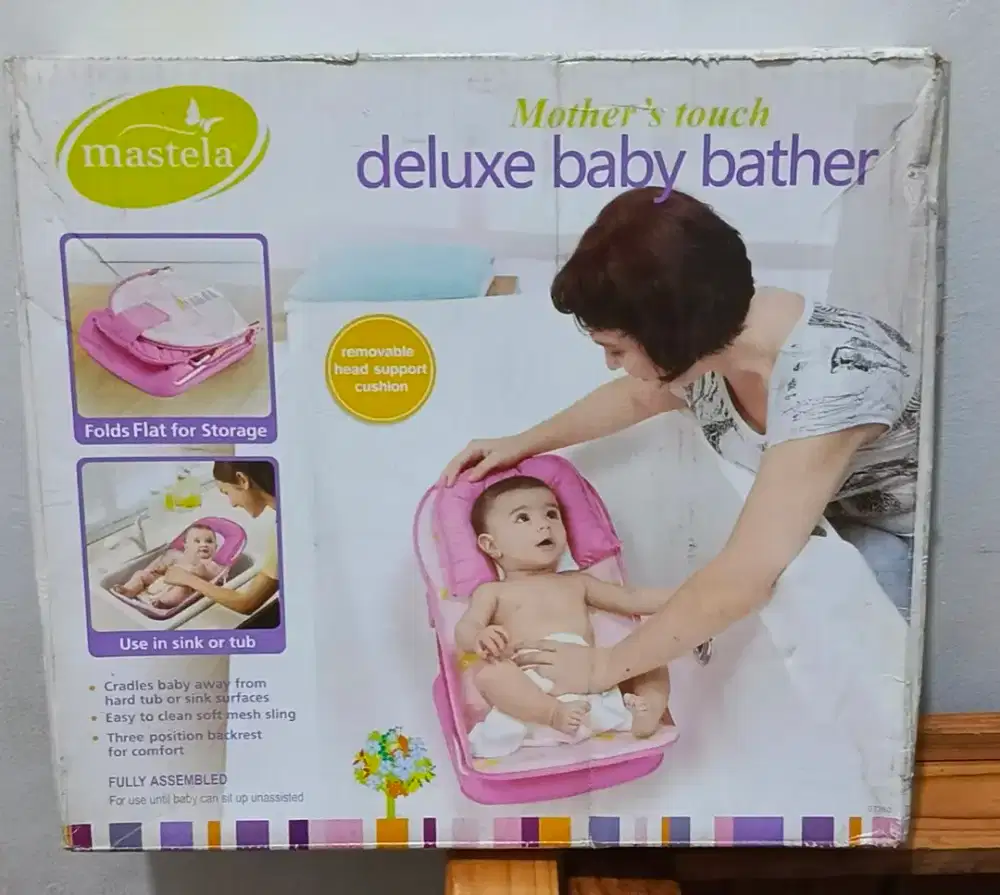 Deluxe baby bather
