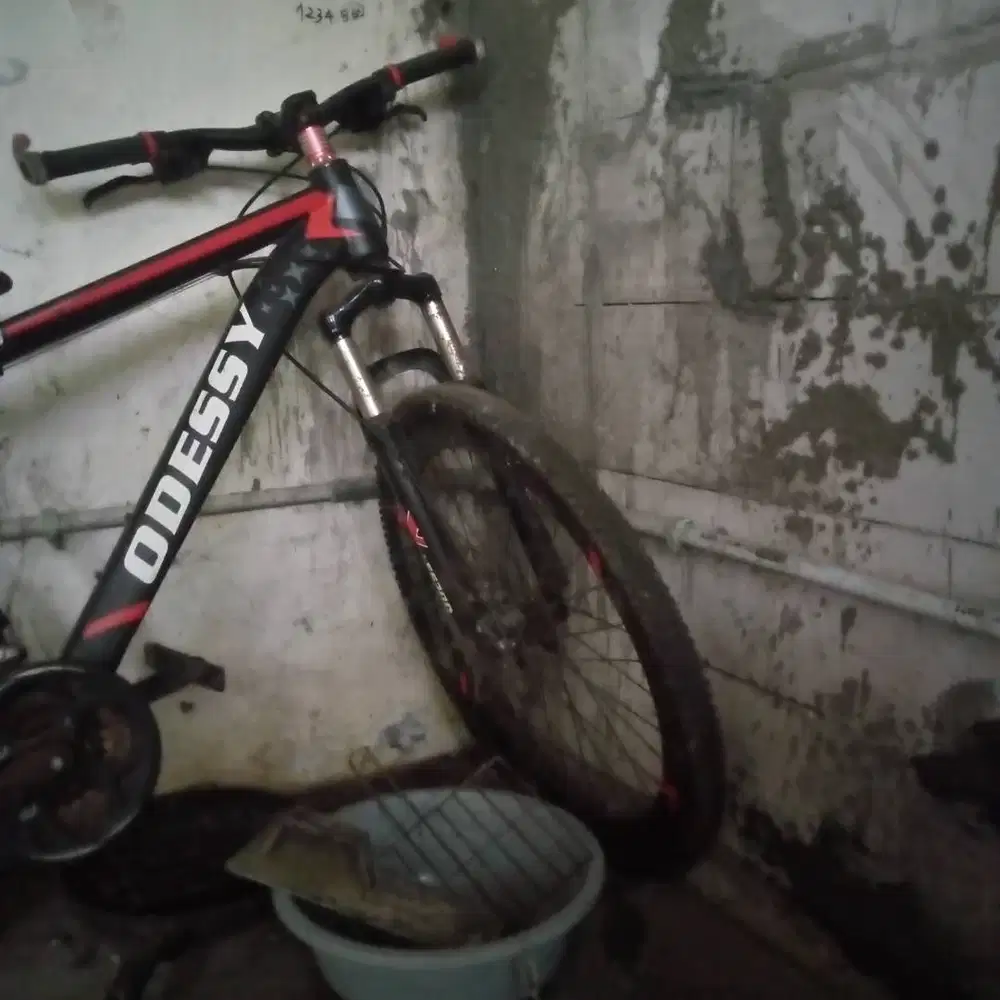 Dijual speda merk oddesy,