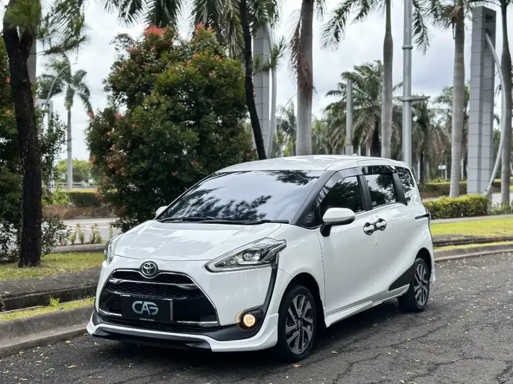 Toyota Sienta Q AT 2017