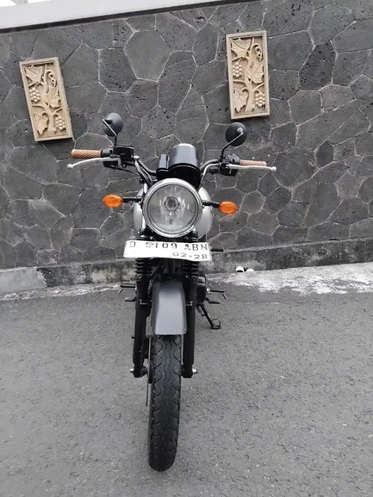 Kawasaki W175 SE 2018 Cash & kredit