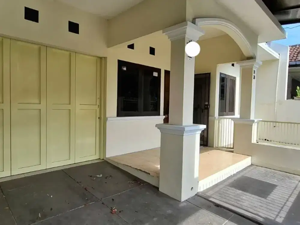 Jual Rumah Siap Huni Lingkungan Nyaman Area Taman Kopo Indah 3