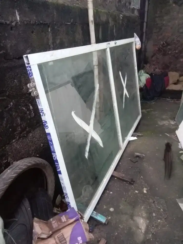 Dijual pintu sleding aumunium plus pasang terima beres