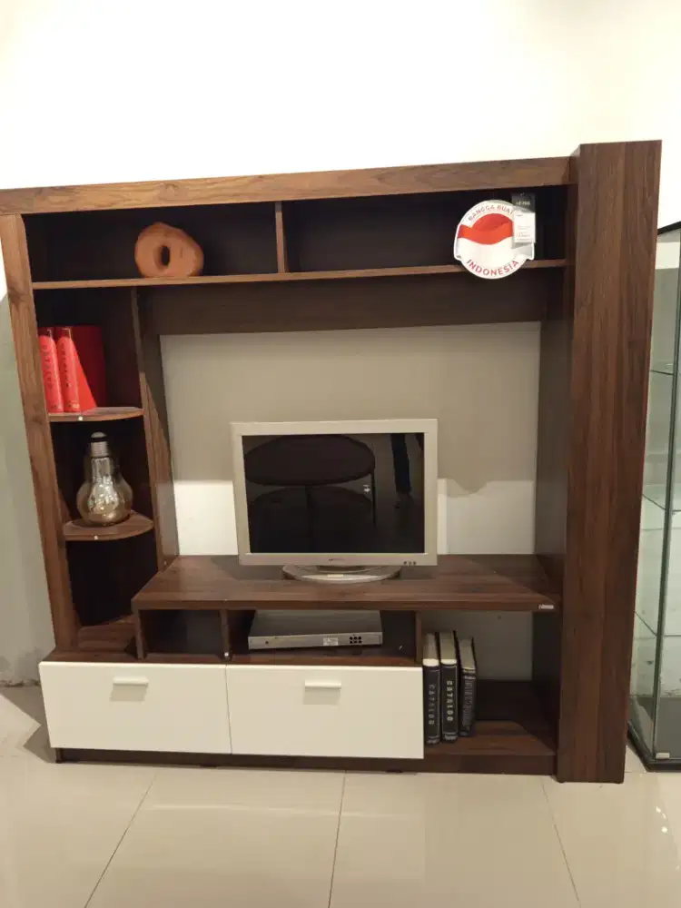 Colmar rak TV (bisa cicilan)