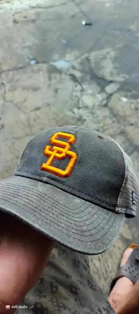 San Diego padres trucker new era