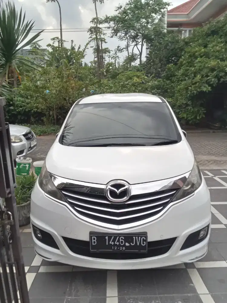 Mazda Biante SKYACTIV 2015