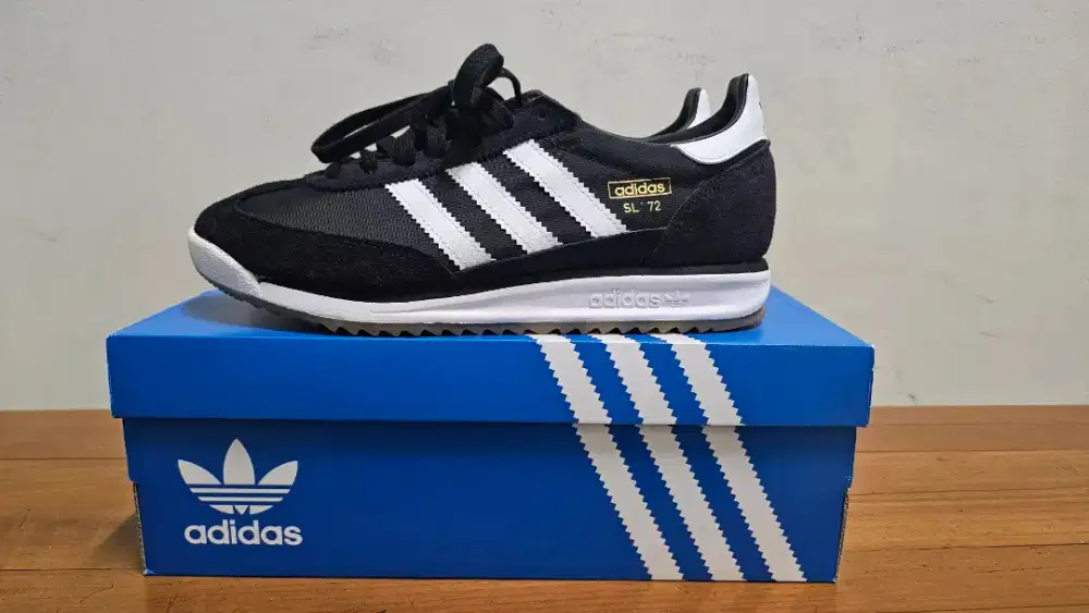 SEPATU ADIDAS SL72