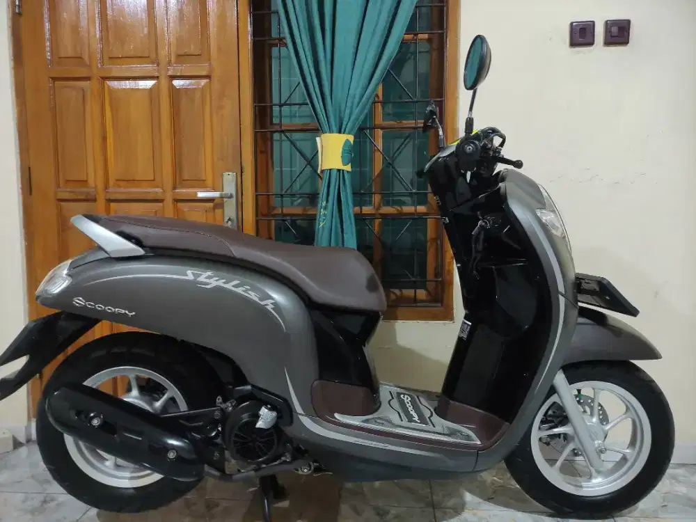 Simpanan km 7rb scoopy stylsh donat cbs iss antik persis baru nominus