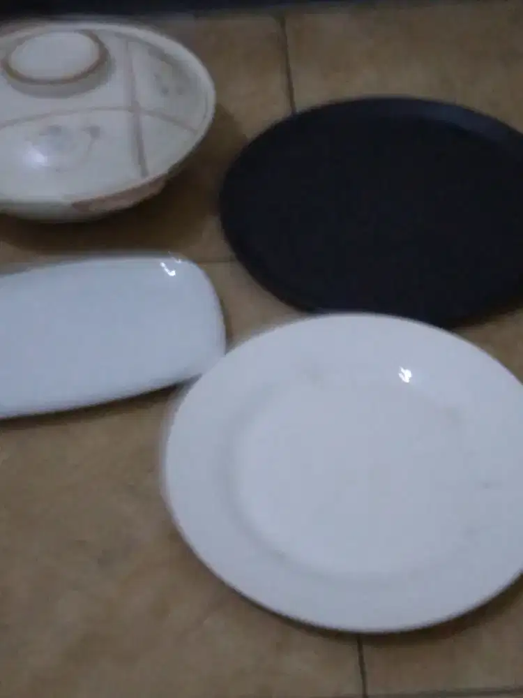 Piring dan mangkuk