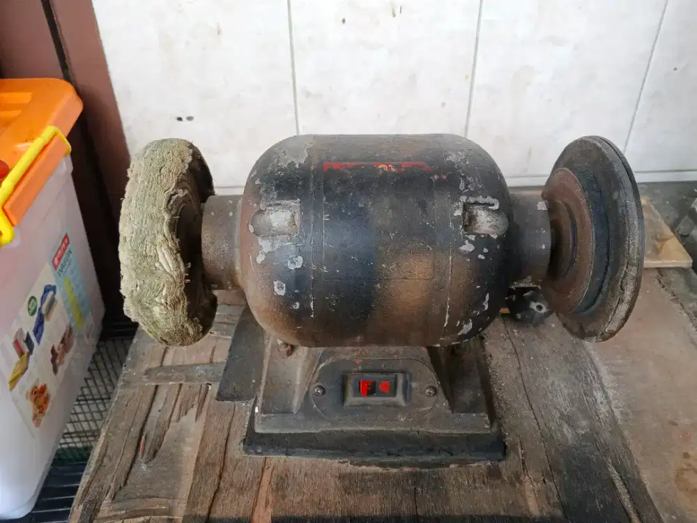 Gerinda duduk normal