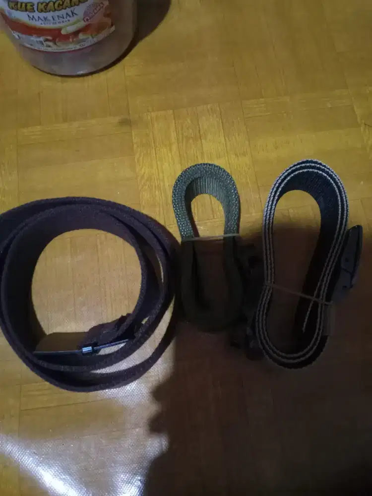 Gesper aksesoris pria