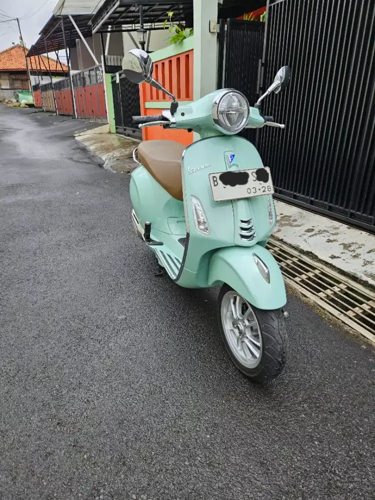 Vespa Primavera 2023 Green Relax odo 5000 km