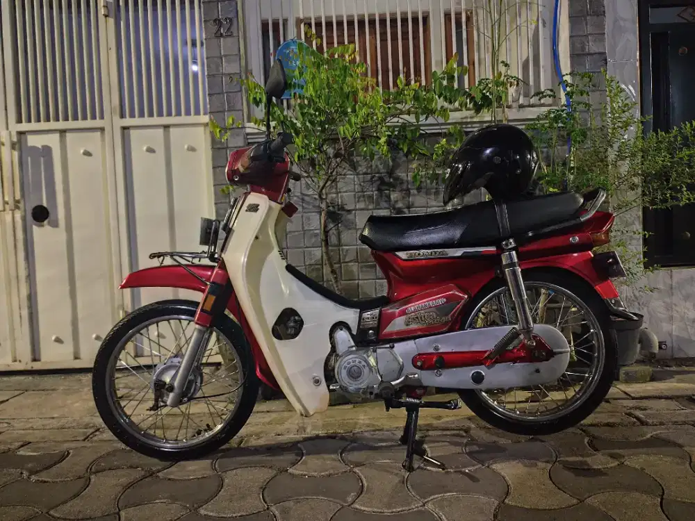 Astrea Prima 1990 Merah Asli