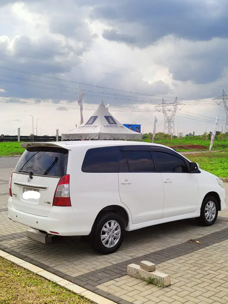 Toyota Kijang Innova 2012 Bensin