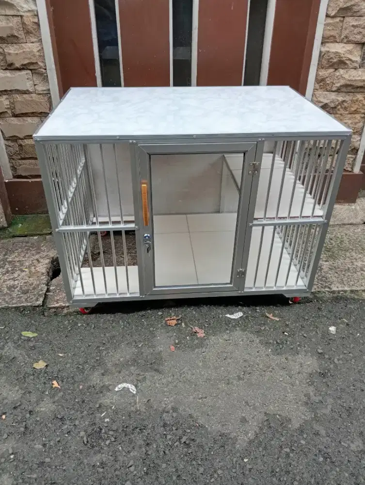 Kandang kucing alumunium