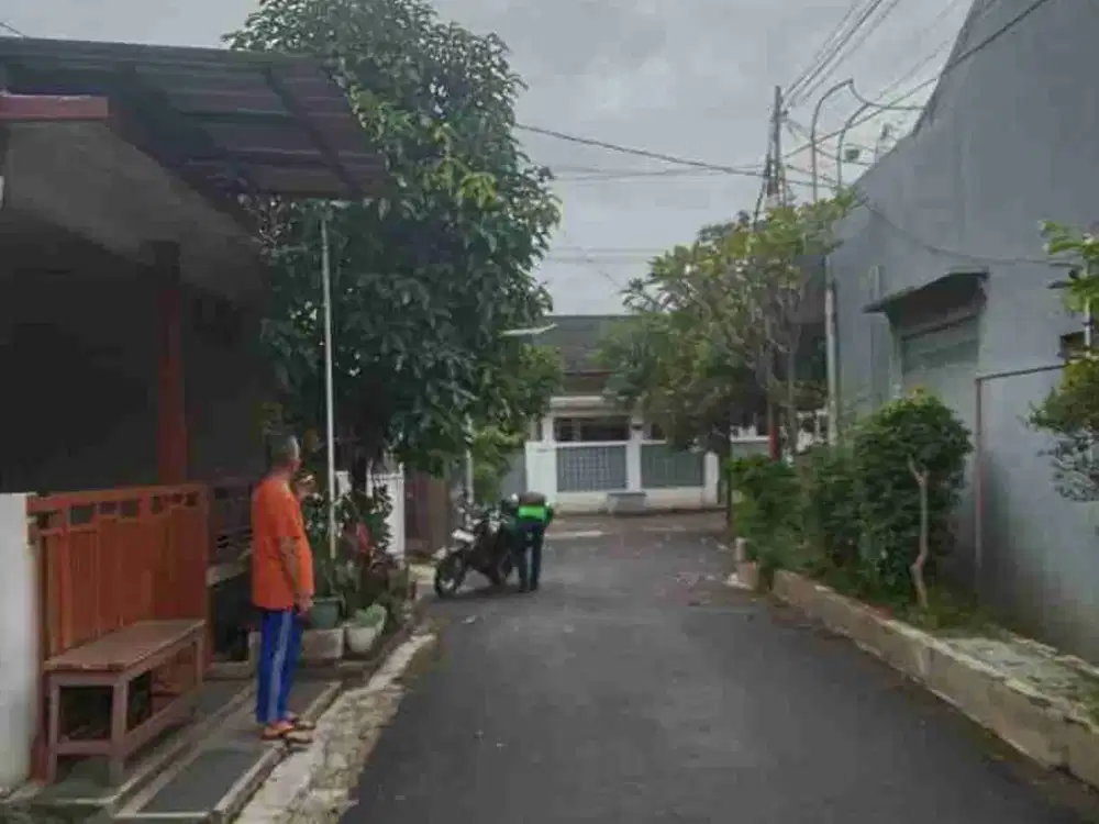 RUMAH MINIMALIS MURAH DENGAN LOKASI STRATEGIS DI MARGAHAYU RAYA BANDUNG