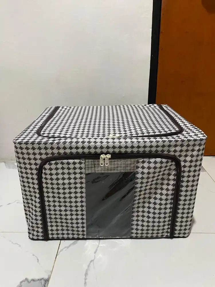 kotak penyimpanan besar
