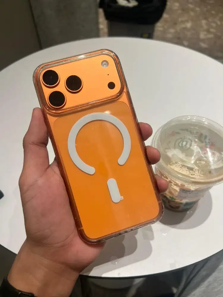 iPhone 17 Promax 256 Gb Cosmic Orange Bh 100% on garansi