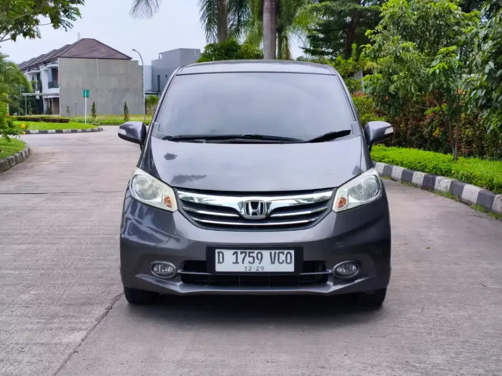HONDA FREED SD AT 2015