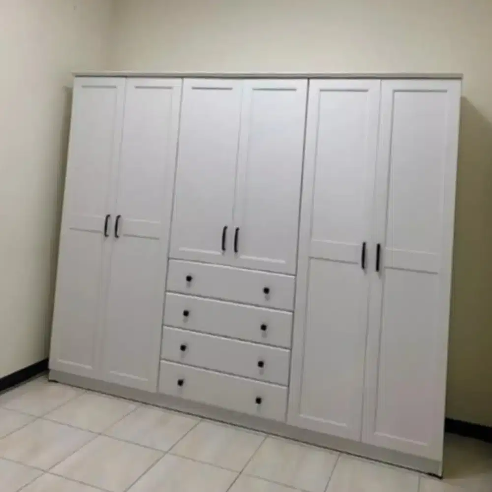 LEMARI Pakaian MOBELLIO