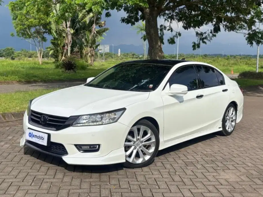 HONDA ACCORD 2.4 VTI L MATIC 2013 (BOOKED)