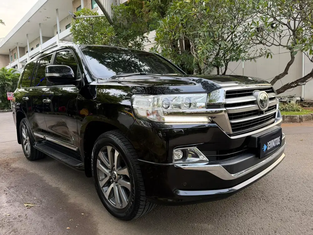Toyota Land Cruiser VXR 200 2019