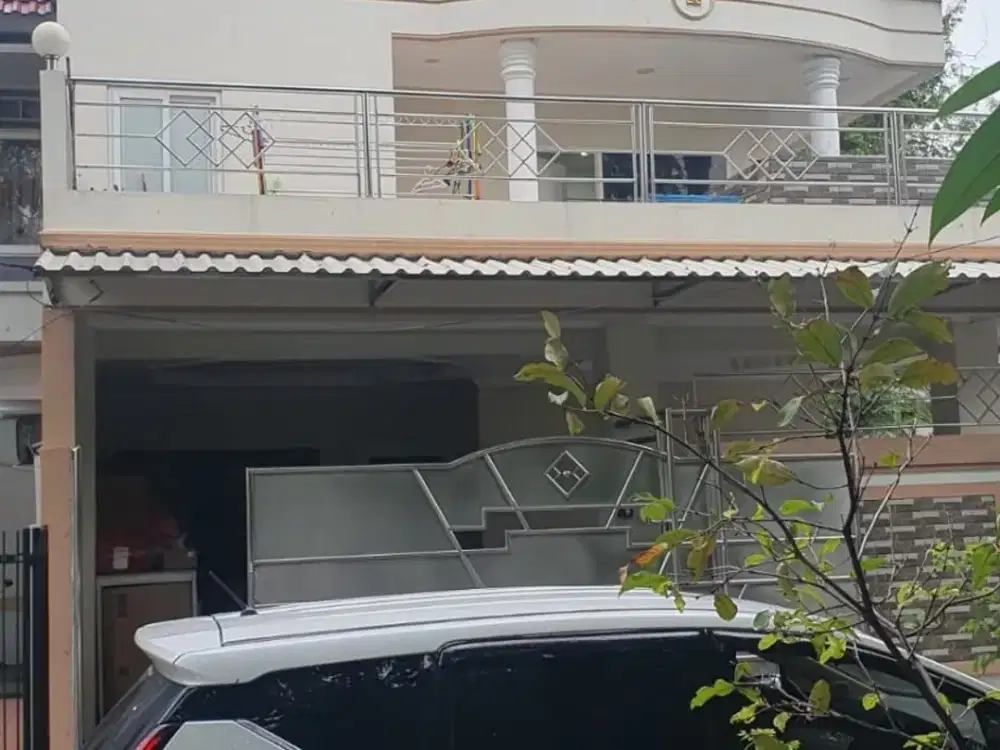 Rumah Full Renovasi di Taman Palem Lestari Dekat Mall