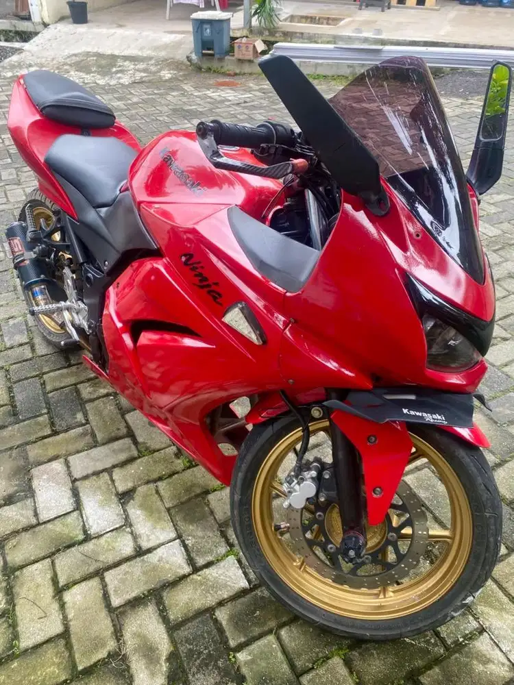 Dijual Kawasaki Ninja 250
