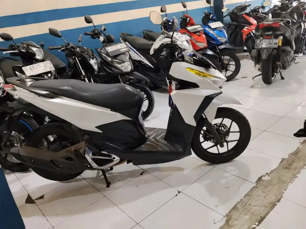 Di jual vario 150 cc 2015 surat lengkap